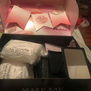 MaryKay Consultant supplies